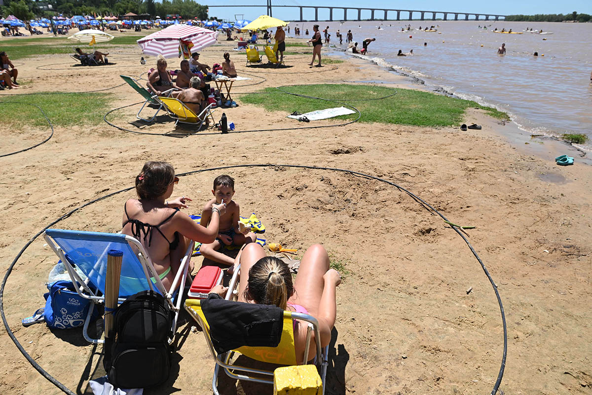 Alivio en la temporada: descienden los casos de coronavirus en los principales destinos turísticos