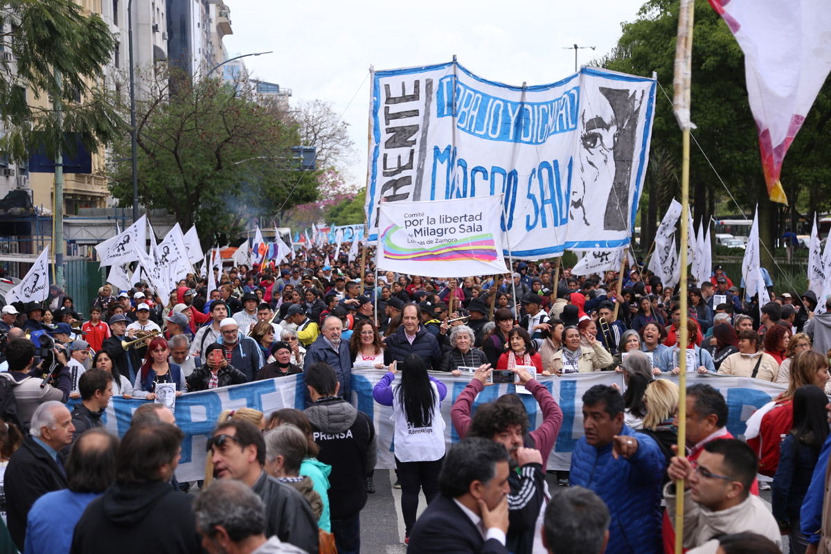 «Acampe y vigilia» por la libertad de Milagro Sala frente a la Corte Suprema