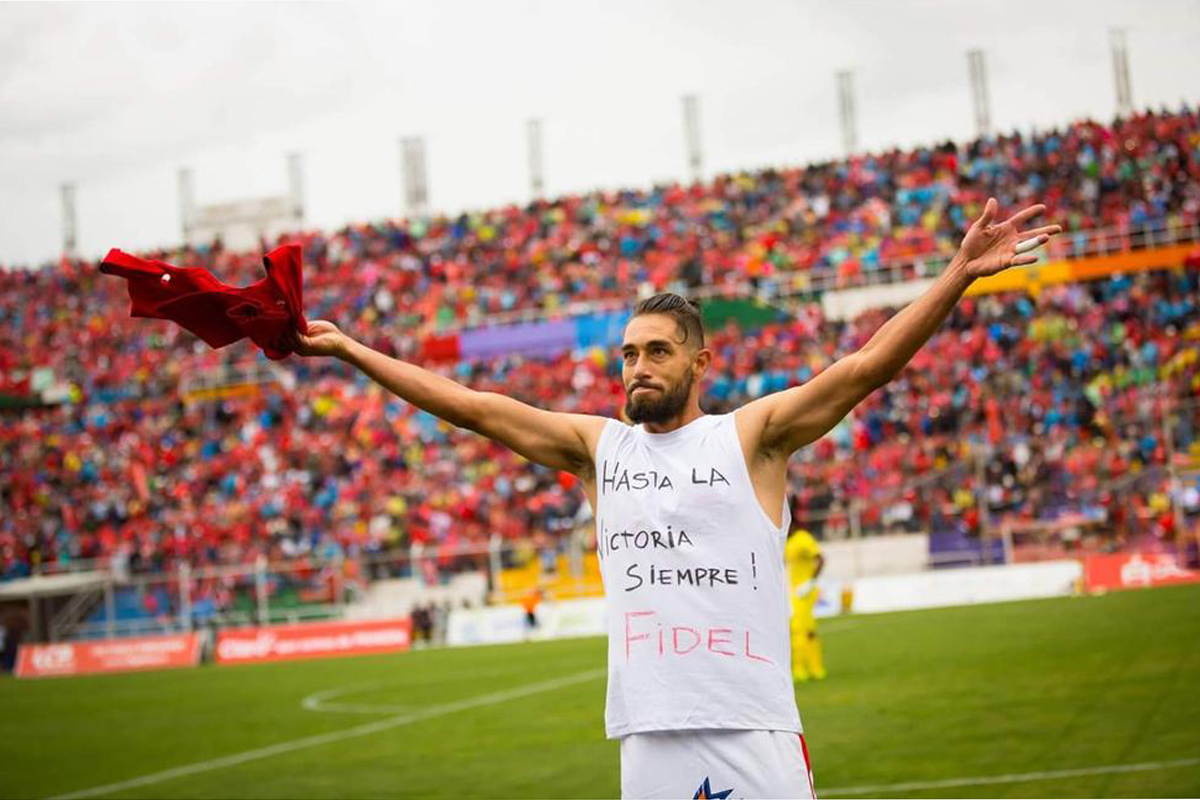 “Hasta la victoria siempre”: la historia del futbolista peruano que homenajeó a Fidel Castro en un festejo