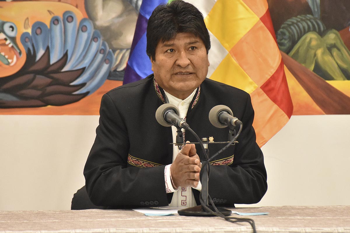 Evo Morales ganó en primera vuelta según el conteo oficial