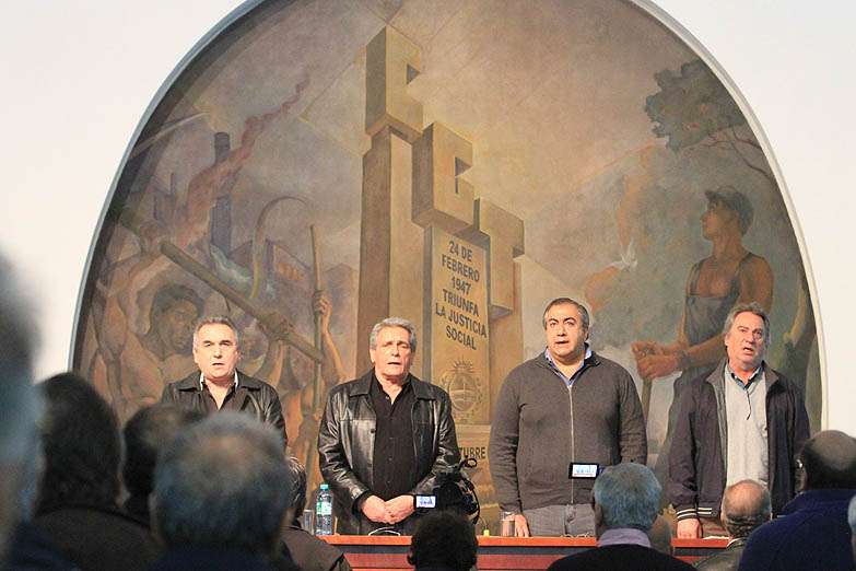 El triunvirato fue ratificado al frente de la CGT y no habrá elecciones este año