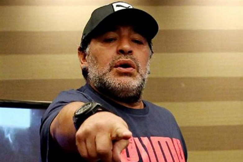 Maradona se solidarizó con los despedidos de Clarín