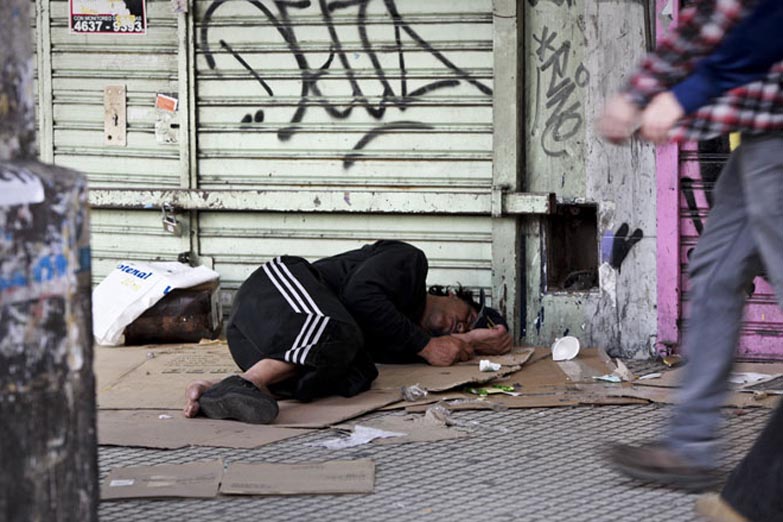 Más de 110 mil personas cayeron en la pobreza en 2018 en la Ciudad de Buenos Aires