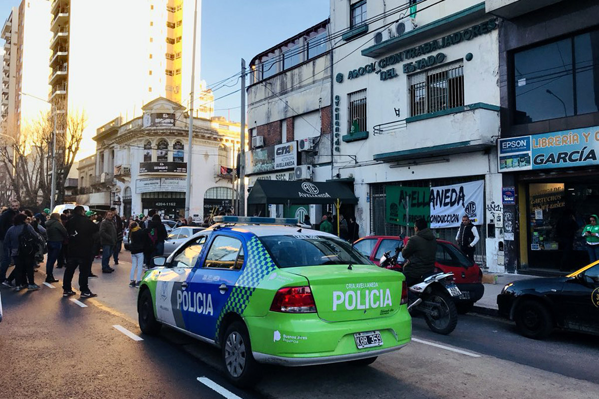 Acusan a Vidal de «persecución» por un allanamiento en ATE Avellaneda