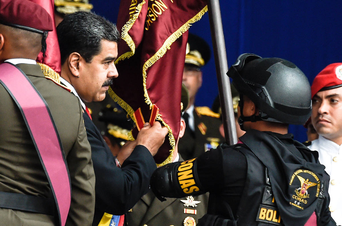 Maduro acalla las voces que dudan del magnicidio