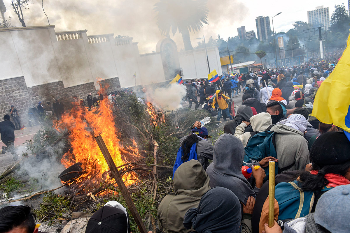 Ecuador bajo máxima tensión: nueva marcha indígena y dos muertos por la represión