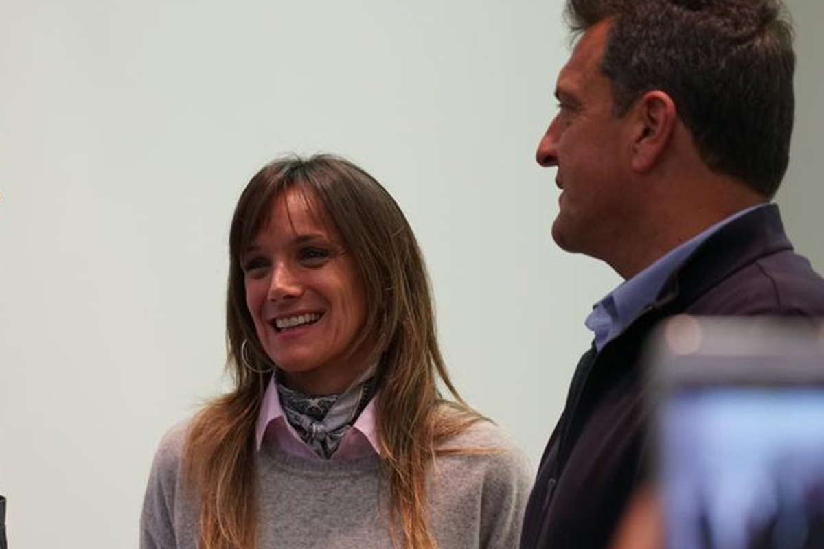 Alberto F. visitó a Malena Galmarini en la clínica donde se recupera de una cirugía