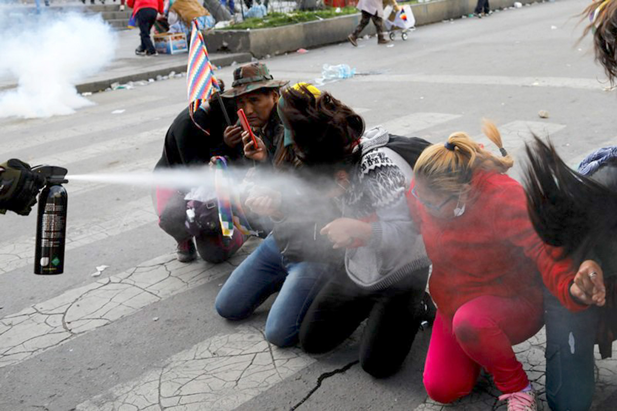 La Paz bloqueada agita los peores fantasmas del pasado en Bolivia