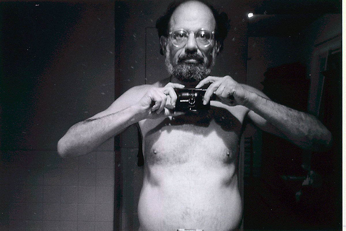 Ginsberg esencial al desnudo
