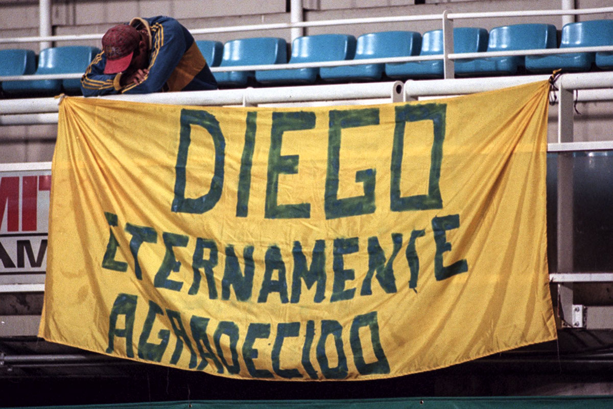 Homenajes en distintos puntos del país por los 61 años de Diego Maradona