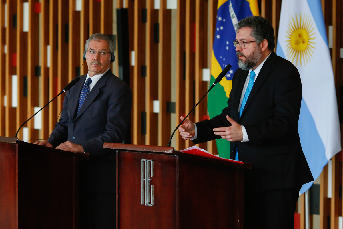 Bolsonaro pierde otro ministro clave: el canciller de Brasil presentó su renuncia