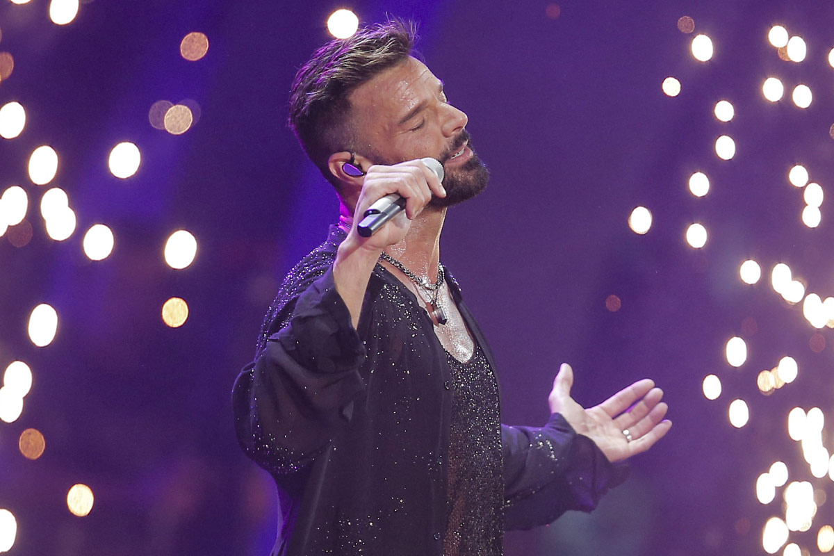 El Festival de Viña del Mar arrancó con represión y un mensaje de apoyo de Ricky Martin