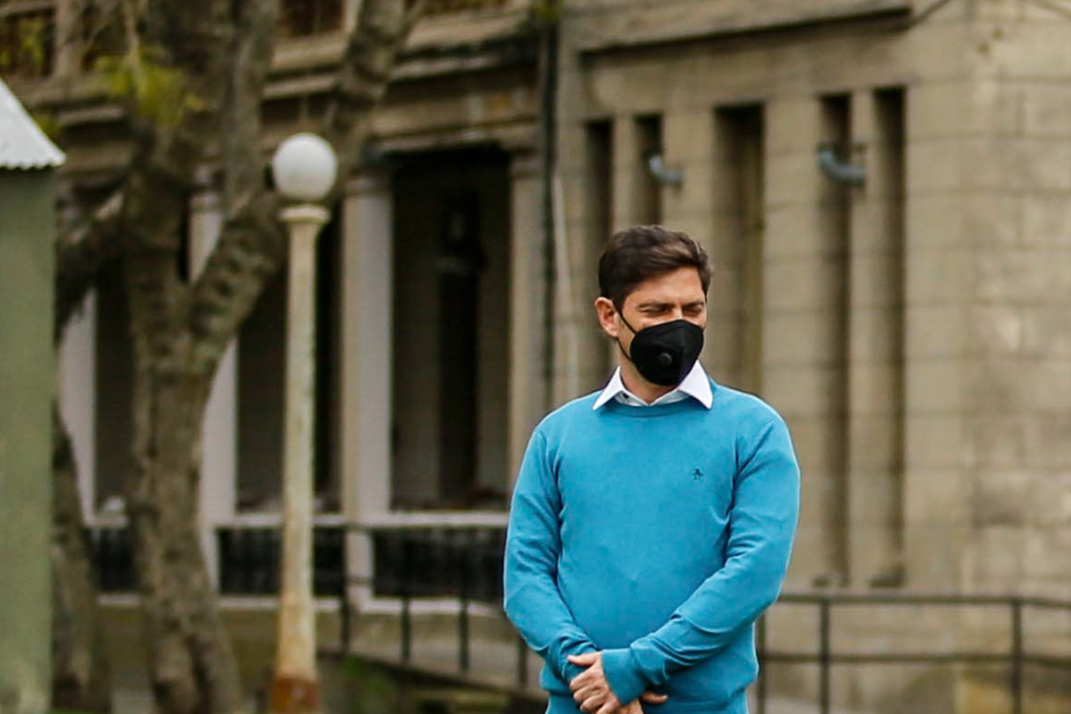 Kicillof está aislado por el contacto estrecho con un colaborador que dio positivo en Covid