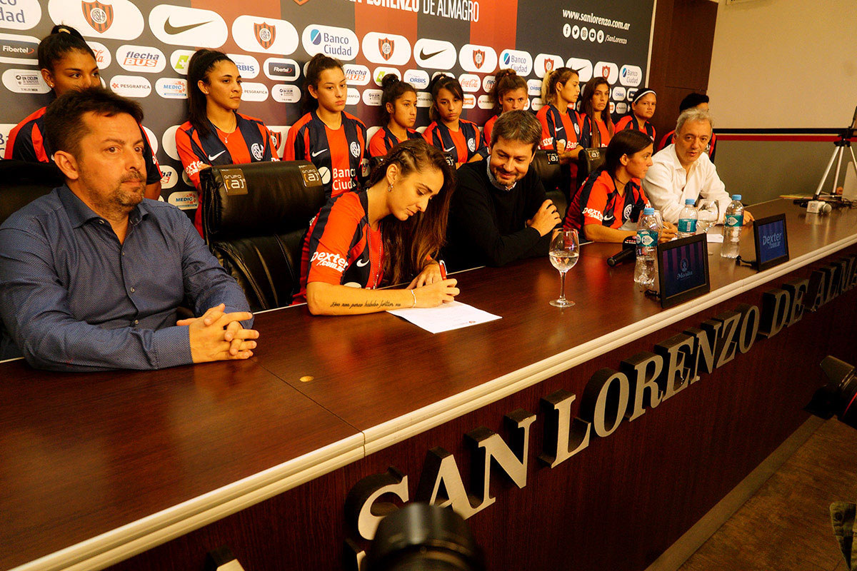 San Lorenzo se convirtió en el primer club en profesionalizar el fútbol femenino