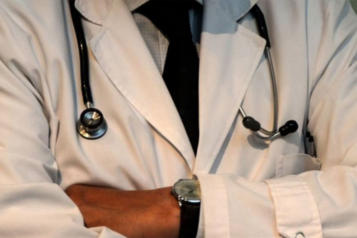 Crisis en el sistema de salud: Sociedades médicas denuncian problemas de equidad y formación