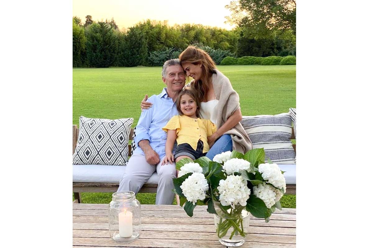 Macri actúa de espectador, pero lo inquieta la ruta que lleva a su secretario