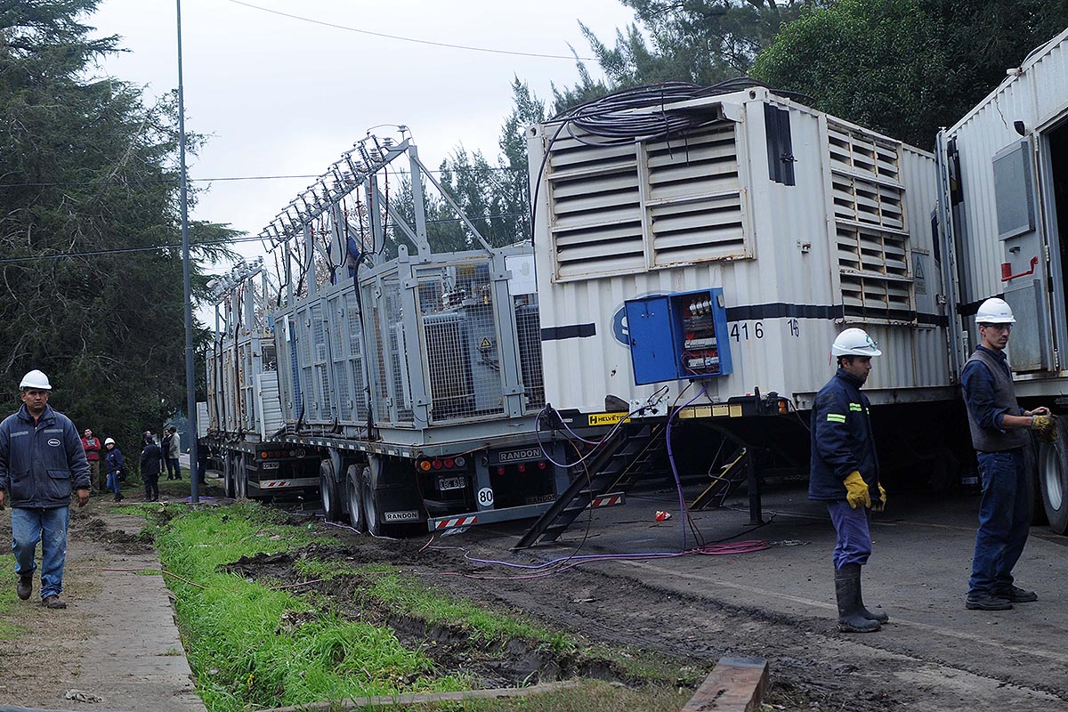 La Plata: a casi 72 horas del apagón, más de 10 mil usuarios siguen sin luz