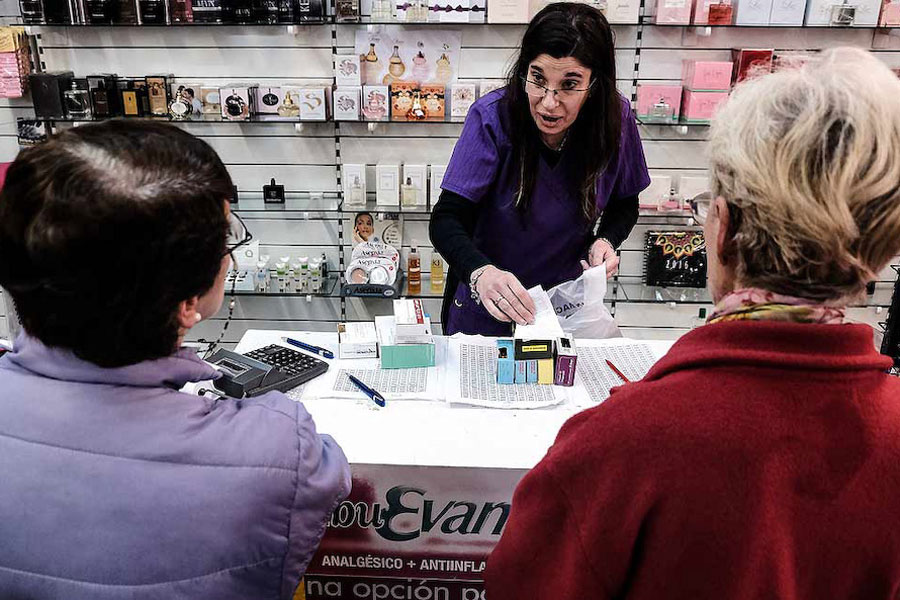 La cadena de pagos a farmacias, la pata floja del nuevo convenio del PAMI