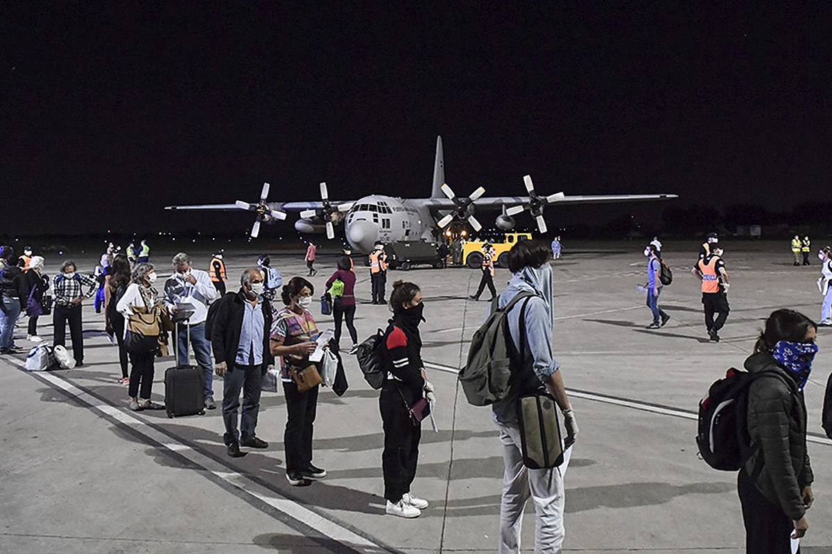 Un fallo judicial avaló la suspensión de las repatriaciones para garantizar la salud pública