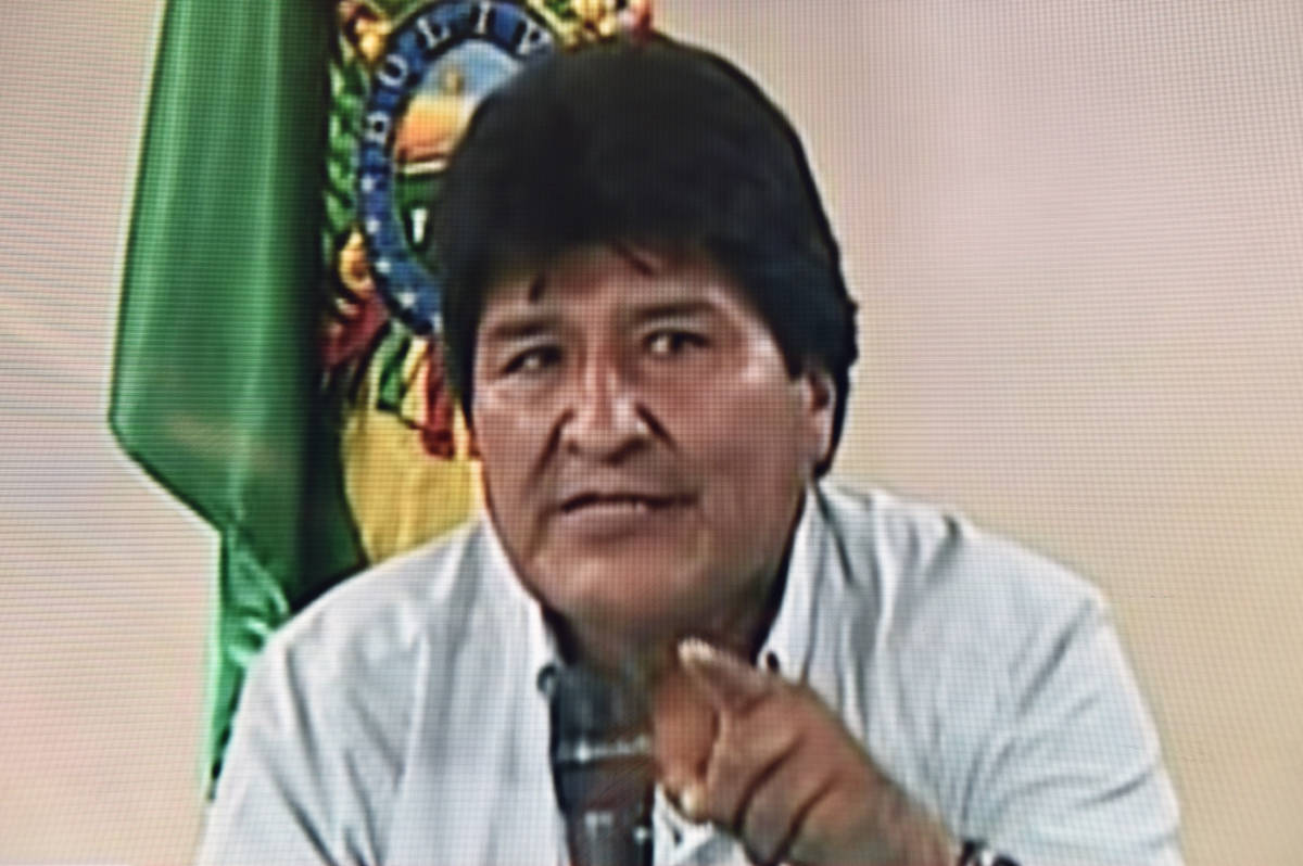 Evo Morales presentó su renuncia