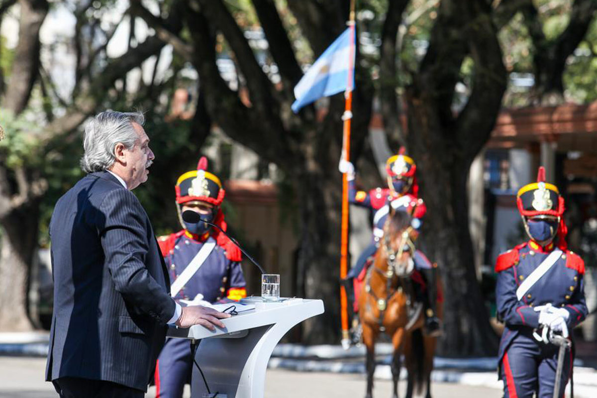 “Muy lejos estamos de parecernos a San Martín pero tratamos de copiar todo lo que podemos”