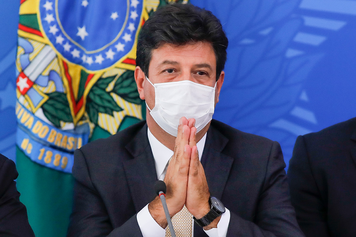 El logro de los militares brasileños: Bolsonaro dio marcha atrás con la renuncia del ministro de Salud