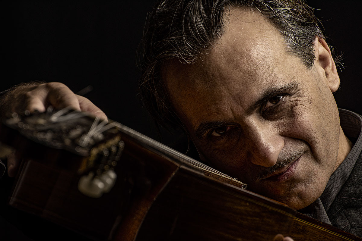 Brián Chambouleyron: “Quería homenajear a toda una generación de creadores»