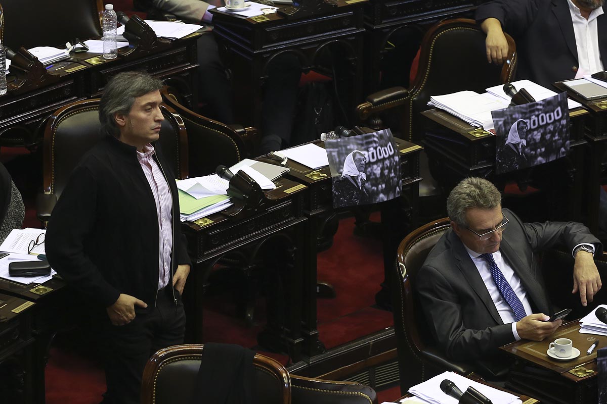 Máximo Kirchner se perfila como el sucesor de Rossi para conducir el bloque de Diputados