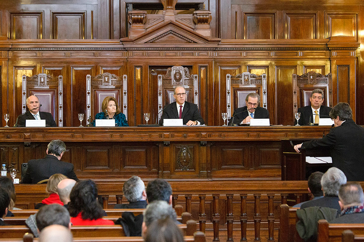 El Poder Judicial seguirá con el actual esquema de trabajo remoto - Tiempo  Argentino