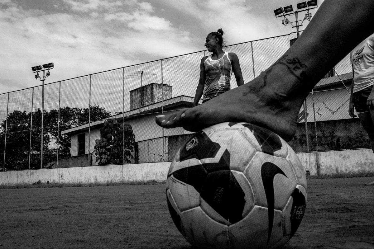 «Las mujeres que triunfan en el fútbol son una amenaza para los hombres»