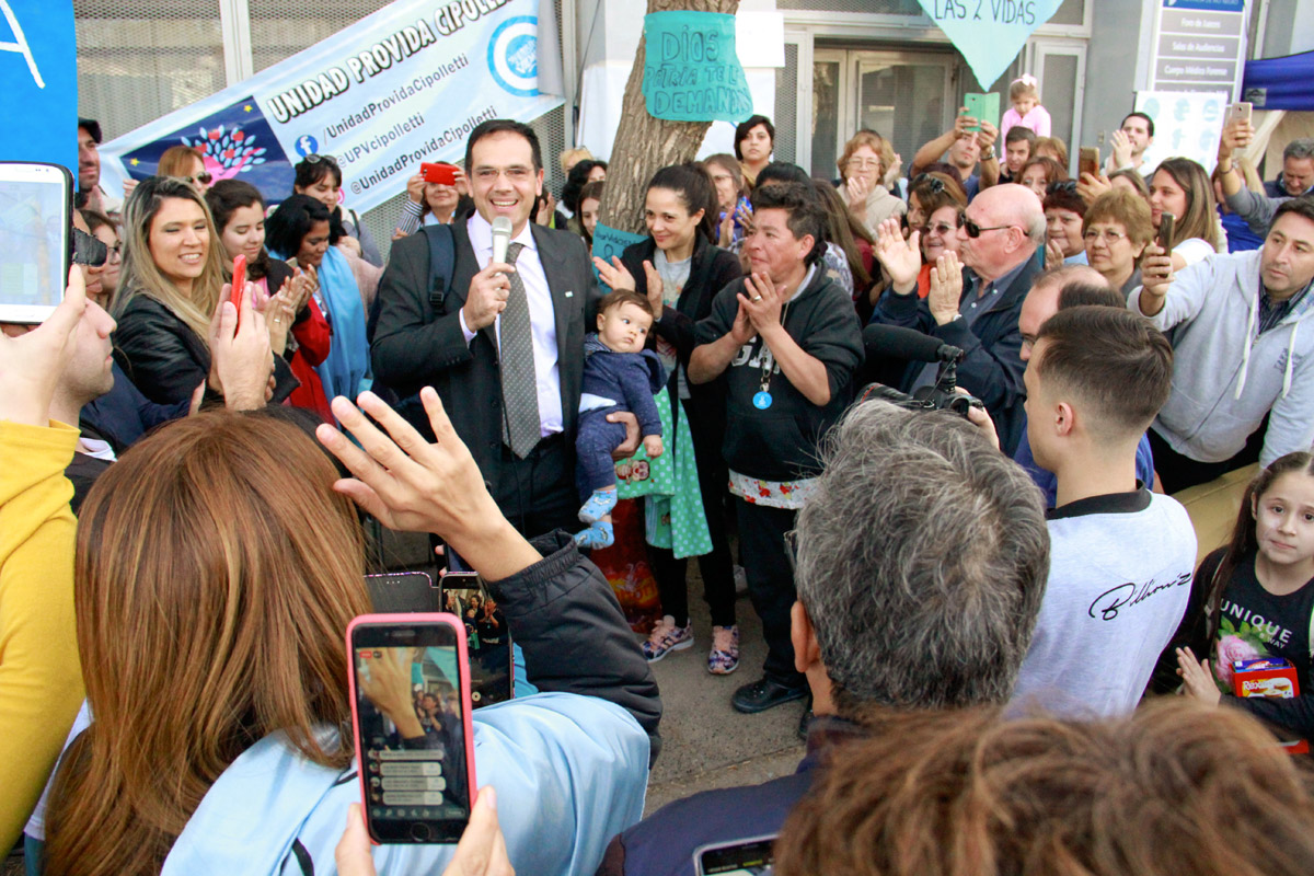 «Actuó así porque no comulga con los derechos de las mujeres»