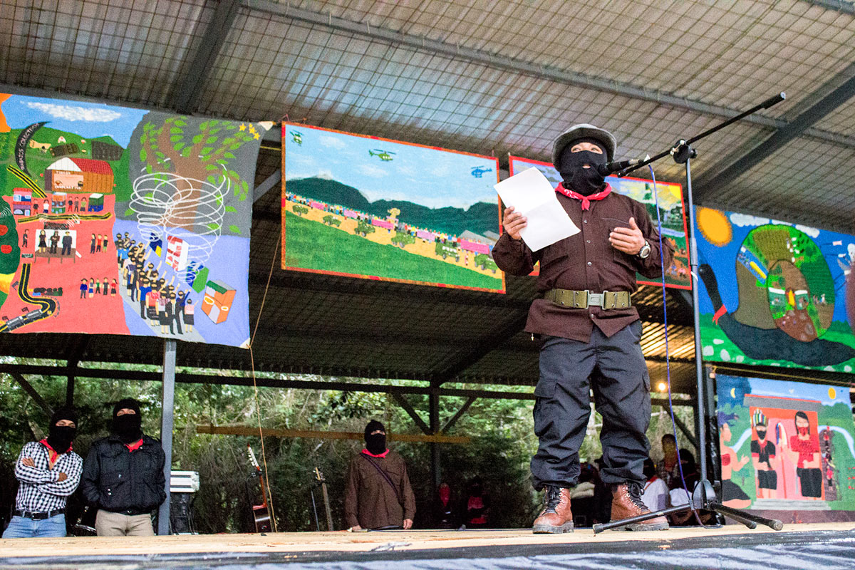 Inesperado pie de guerra del zapatismo contra López Obrador en México