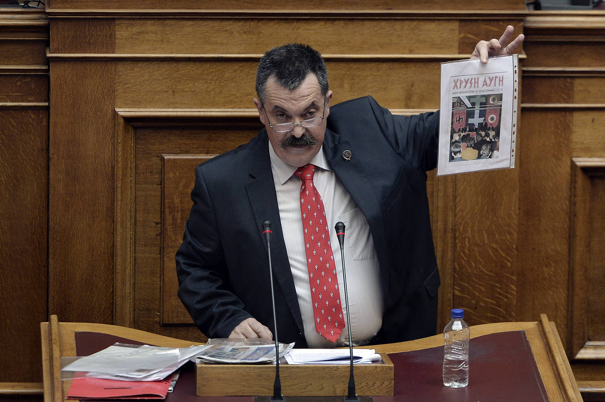 Severas penas de cárcel para neonazis griegos