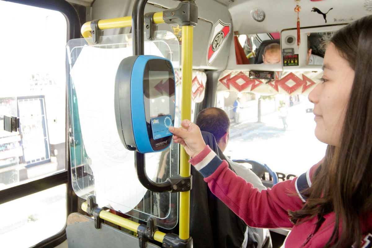 Aumentan colectivos y trenes y en 2019, el tarifazo es del 40%