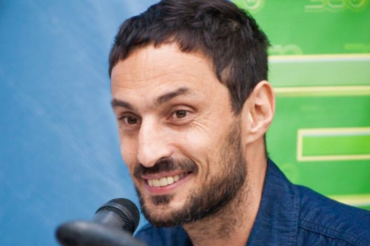 Con Daniel Tognetti, AM 530 renueva su grilla