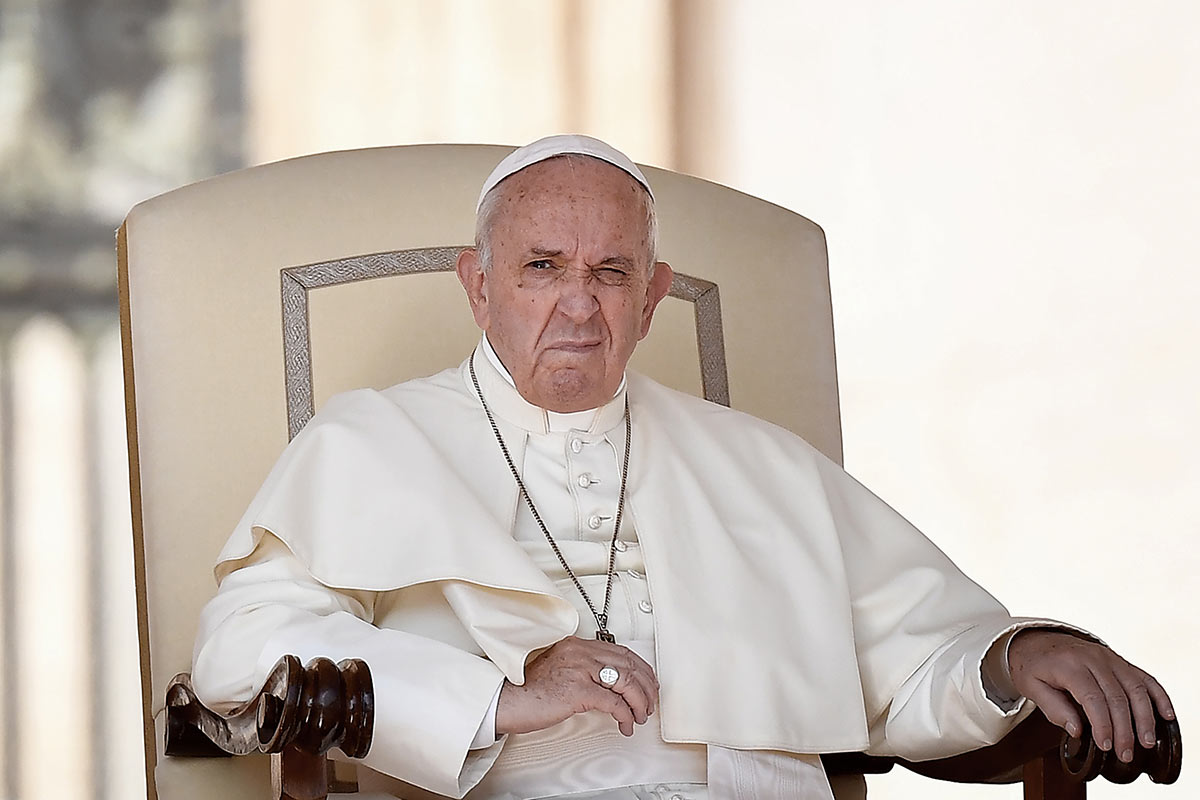 Francisco enfrenta otro escándalo financiero en el Vaticano