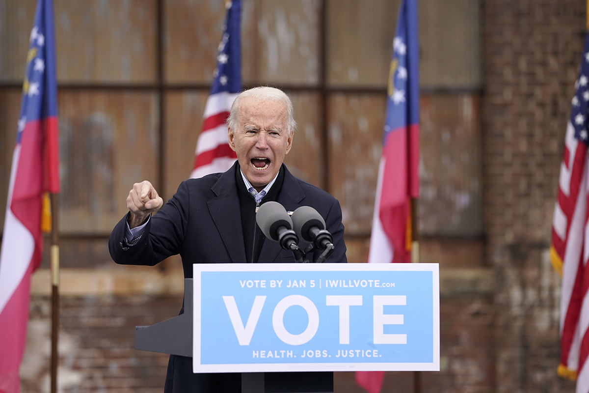 Biden busca desesperadamente un empate en el Senado con las dos bancas por Georgia