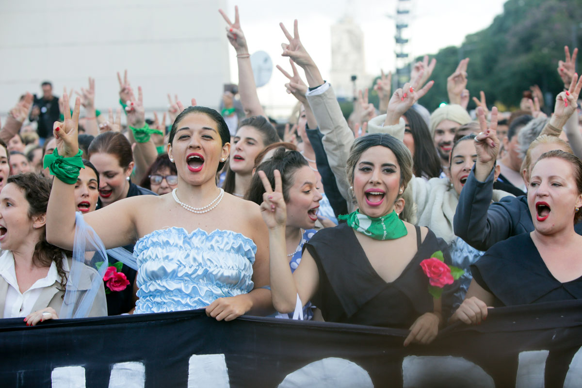 Nacional, popular, democrático… y feminista