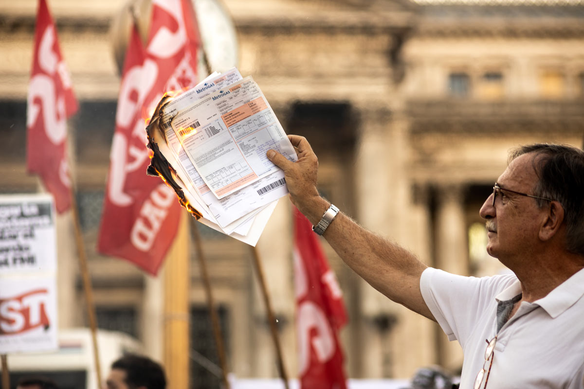 Los reclamos que arrancaron en la calle llegan a la Justicia