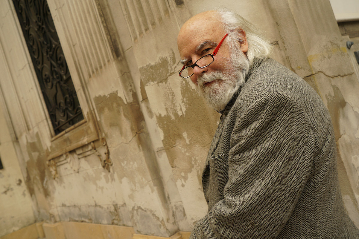 Juan Sasturain es el nuevo director de la Biblioteca Nacional