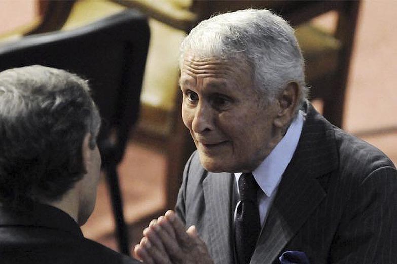 Miguel Etchecolatz continuará preso en Ezeiza