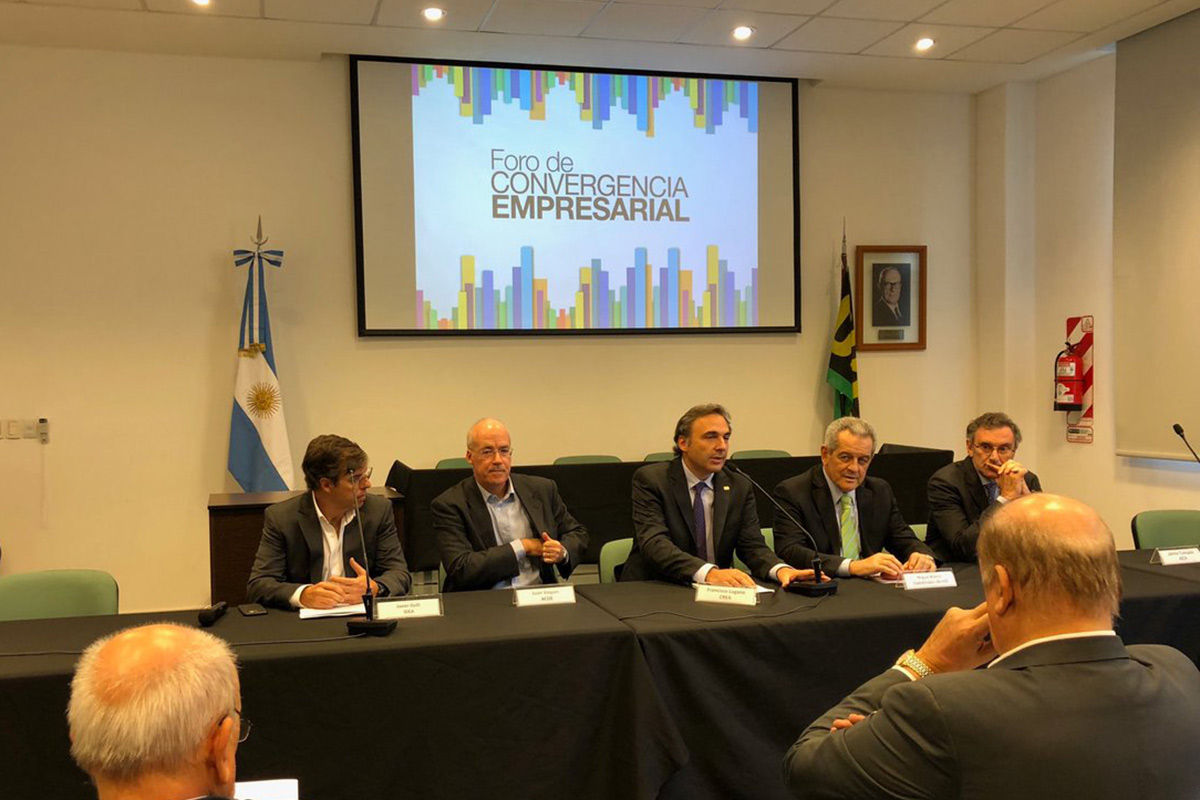 Empresarios cercanos a Macri presionan al Congreso por el reperfilamiento de la deuda