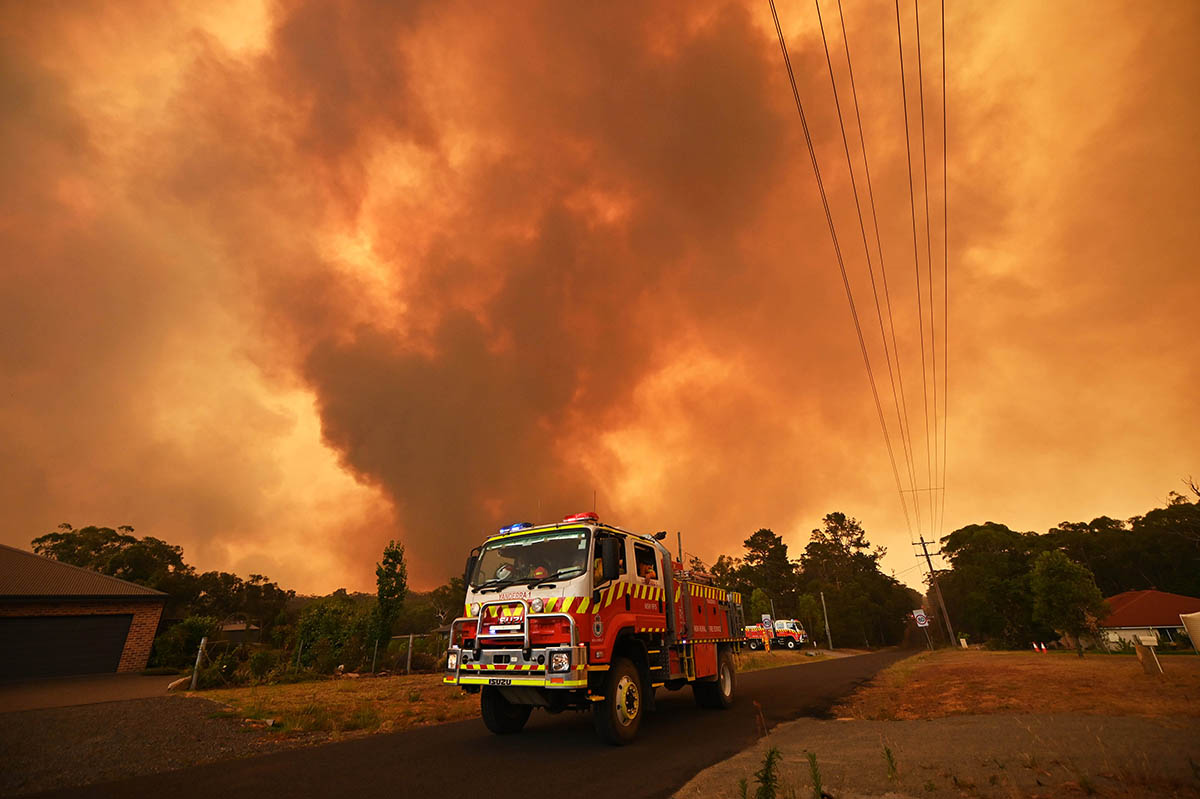 Los bomberos voluntarios de Australia son considerados «héroes» en su país