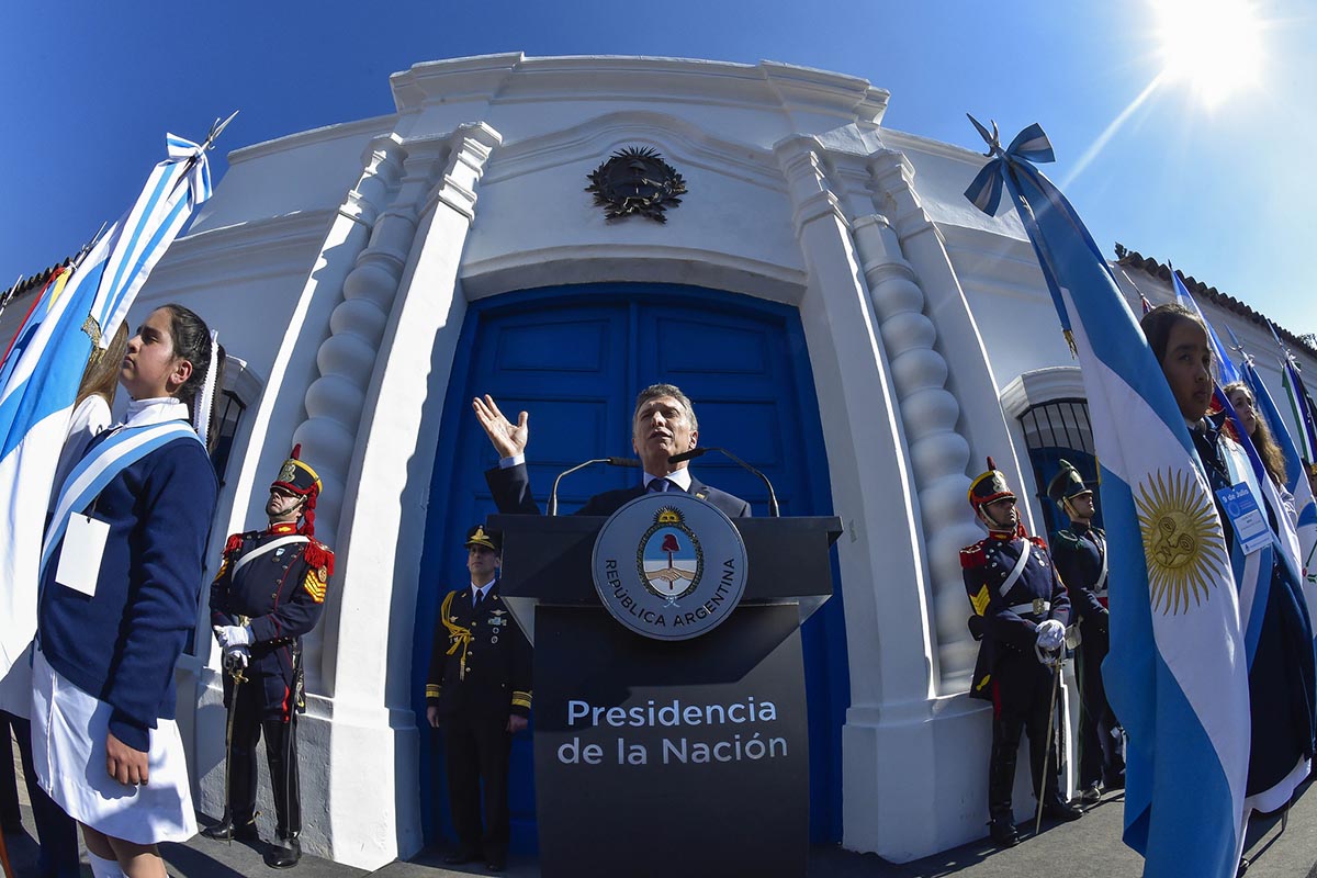 El 9 de Julio de Macri en Tucumán: una visita de 60 minutos y varios actos en su contra
