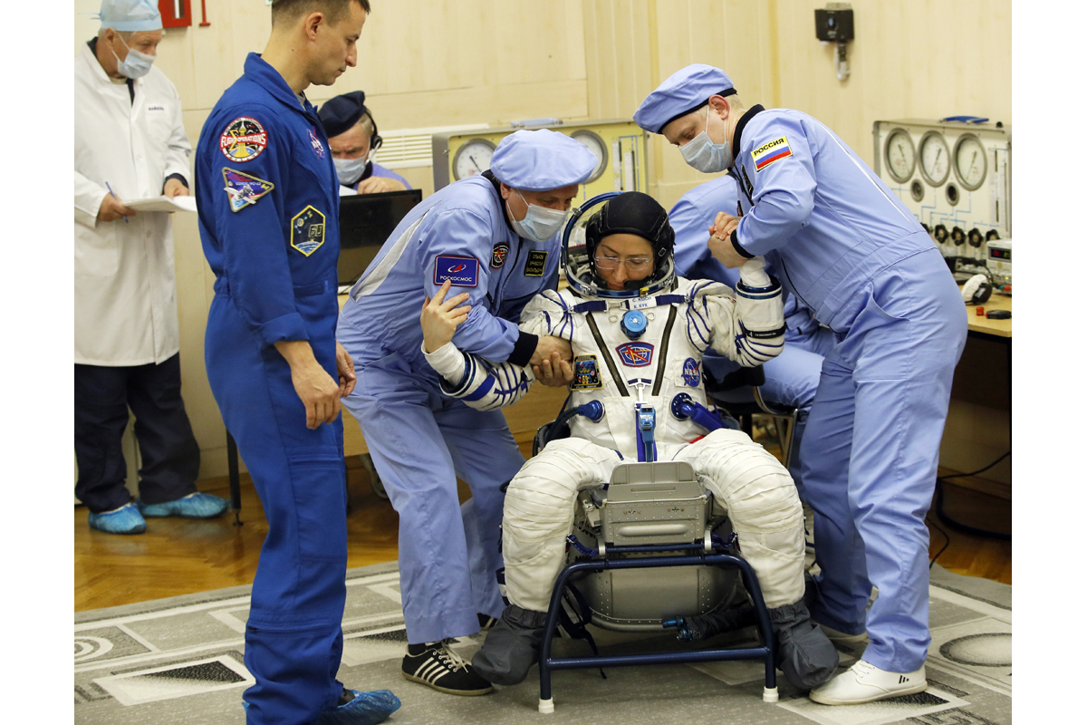 La primera caminata espacial solo de mujeres fue cancelada por falta de trajes