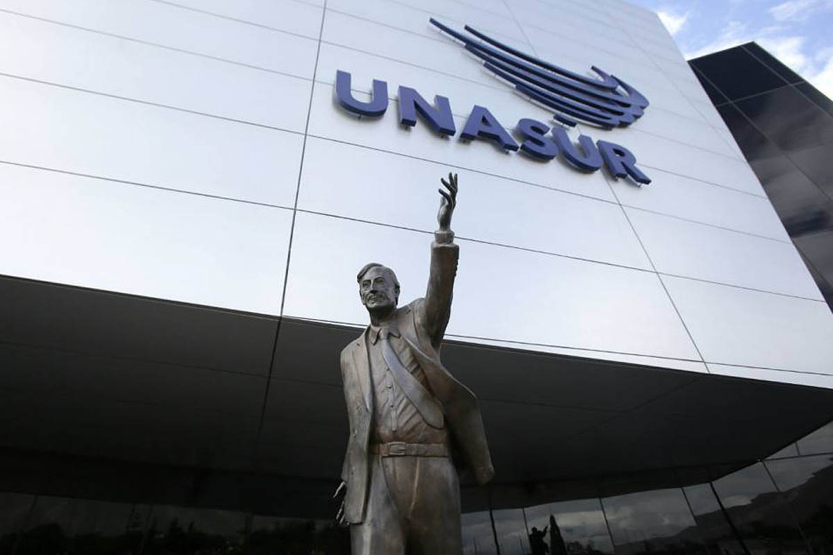 Argentina se retira de la Unasur por su «alto contenido ideológico»