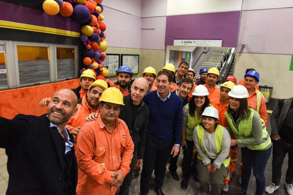 En el estreno de tres estaciones de Subte, Larreta prometió mejorar la frecuencia de la Línea E