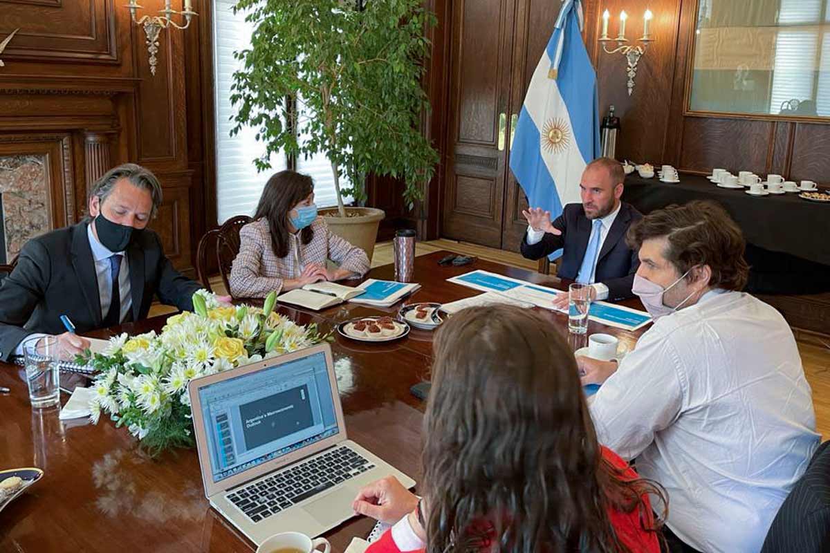 Guzmán: “hemos logrado avances importantes en la negociación con el FMI»