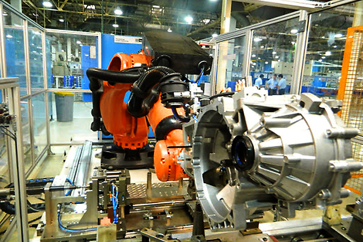 Las automotrices retoman actividades con apoyo de las pymes