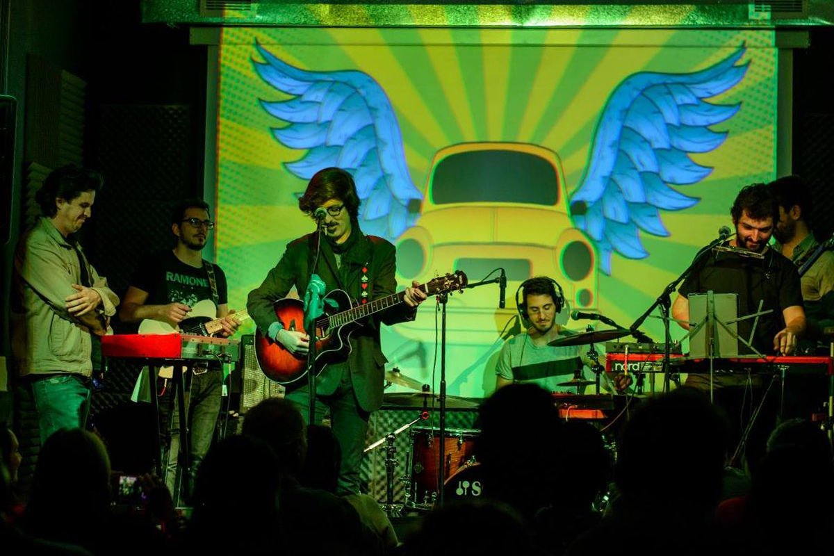 Bidegain y los Psicópatas Ambulantes estrenan nuevo disco y homenajean a los Beatles